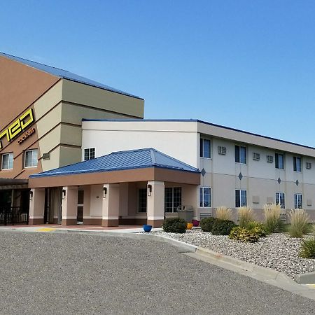Red River Inn & Suites Fargo Buitenkant foto
