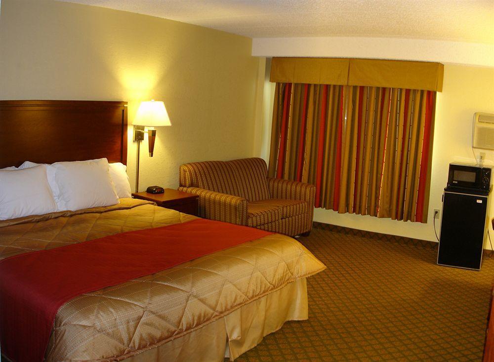 Red River Inn & Suites Fargo Buitenkant foto