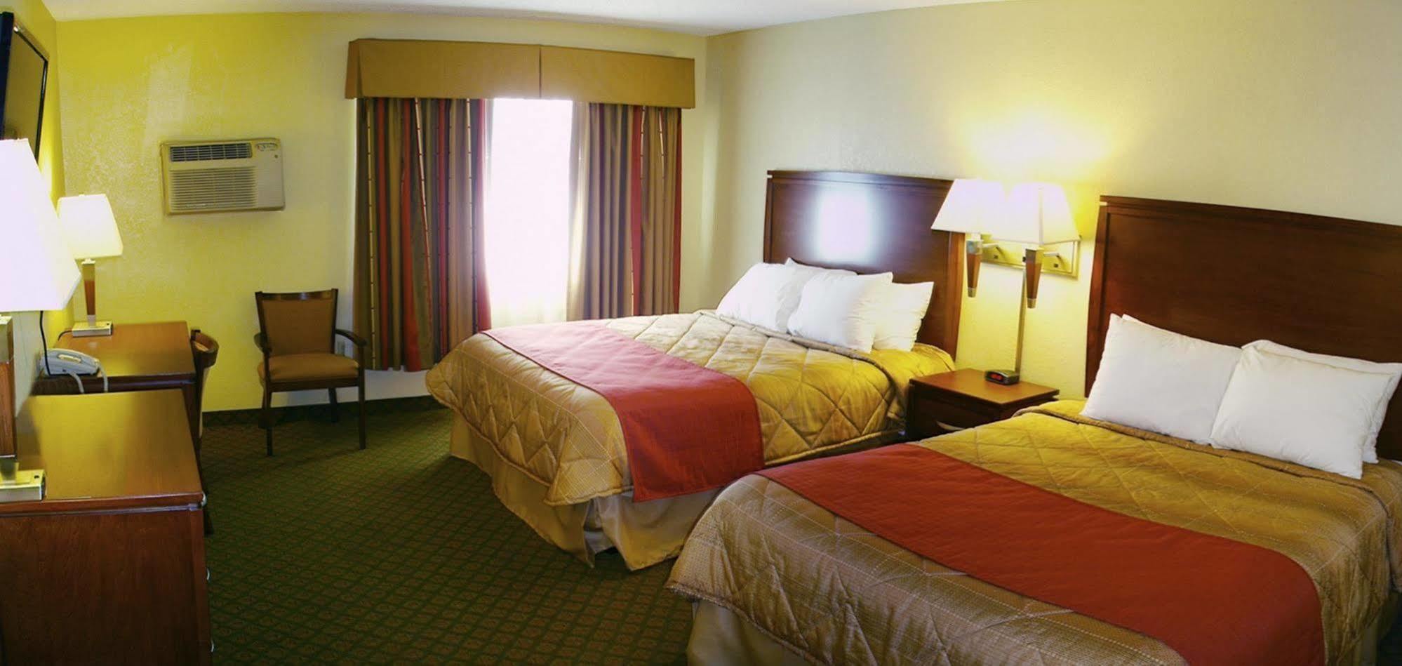 Red River Inn & Suites Fargo Buitenkant foto