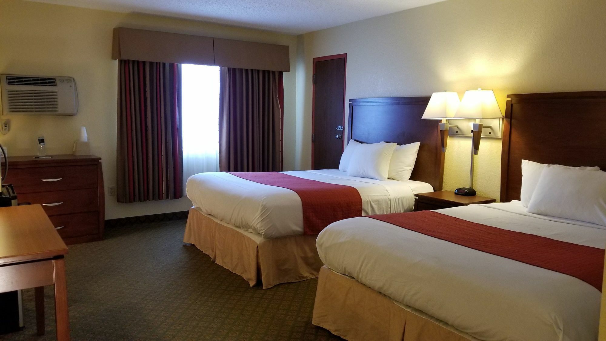Red River Inn & Suites Fargo Buitenkant foto